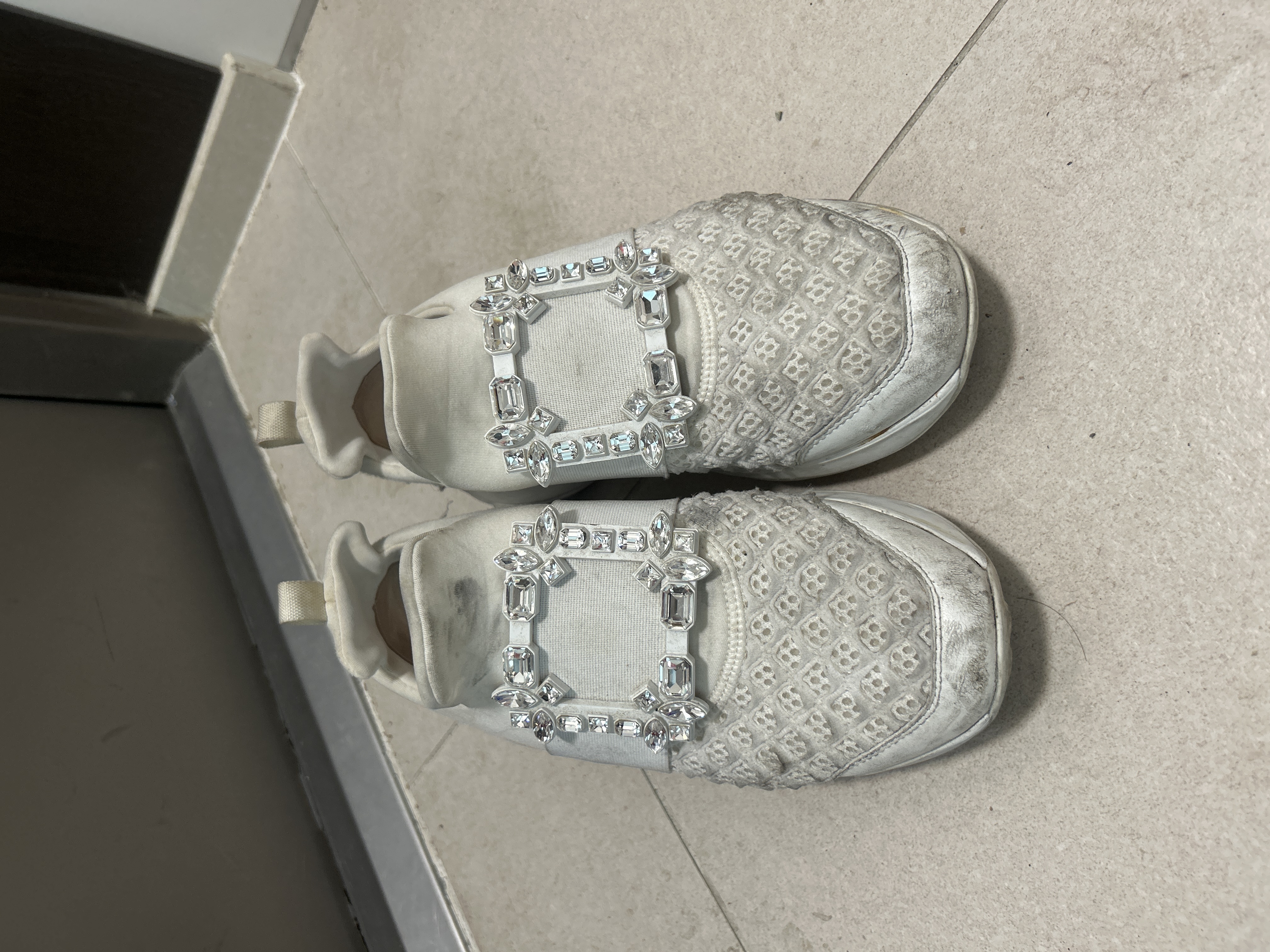 세탁 | 수선비용문의 이미지: 신발세탁 문의