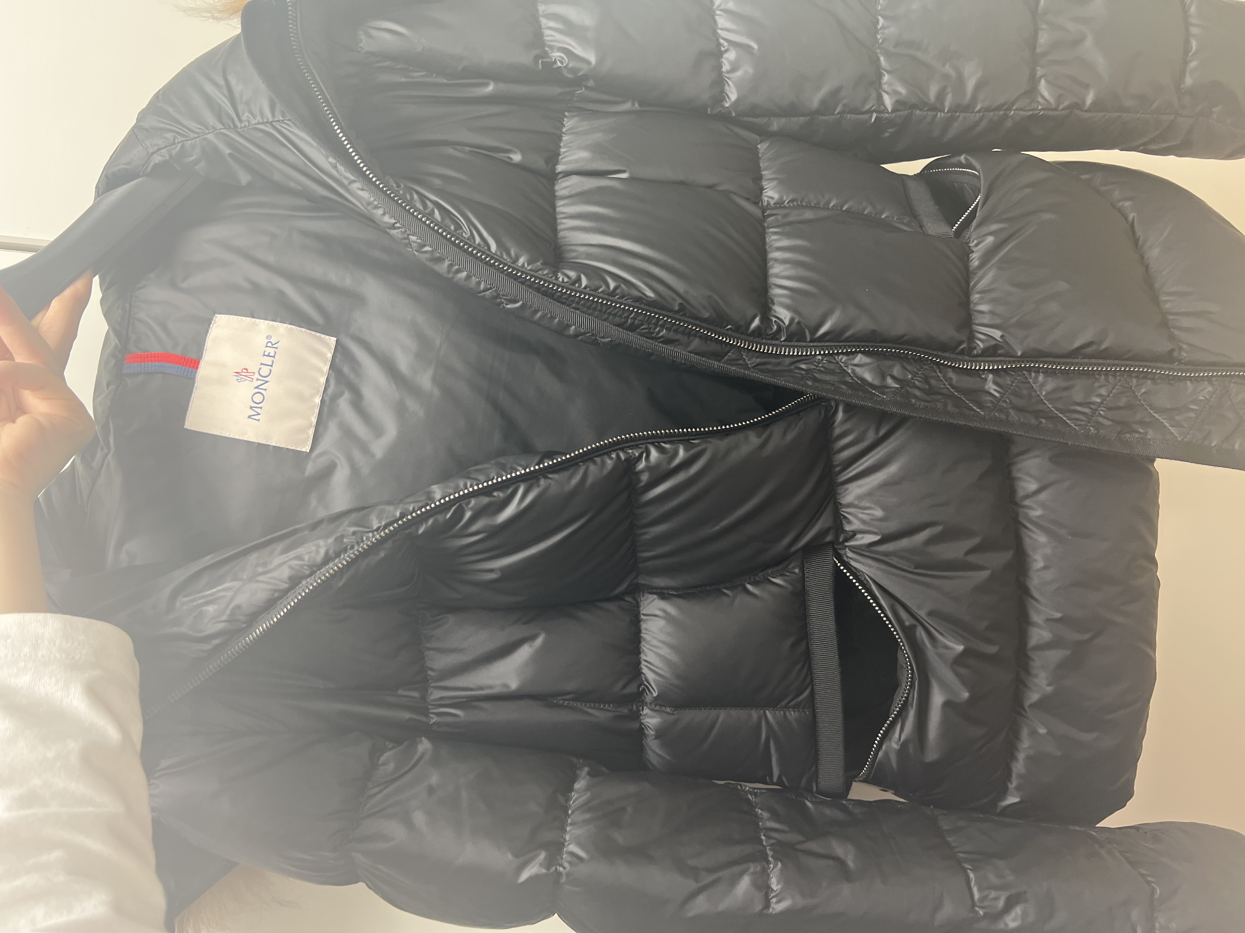 세탁 | 수선비용문의 이미지: 몽클레어 보에드 블랙