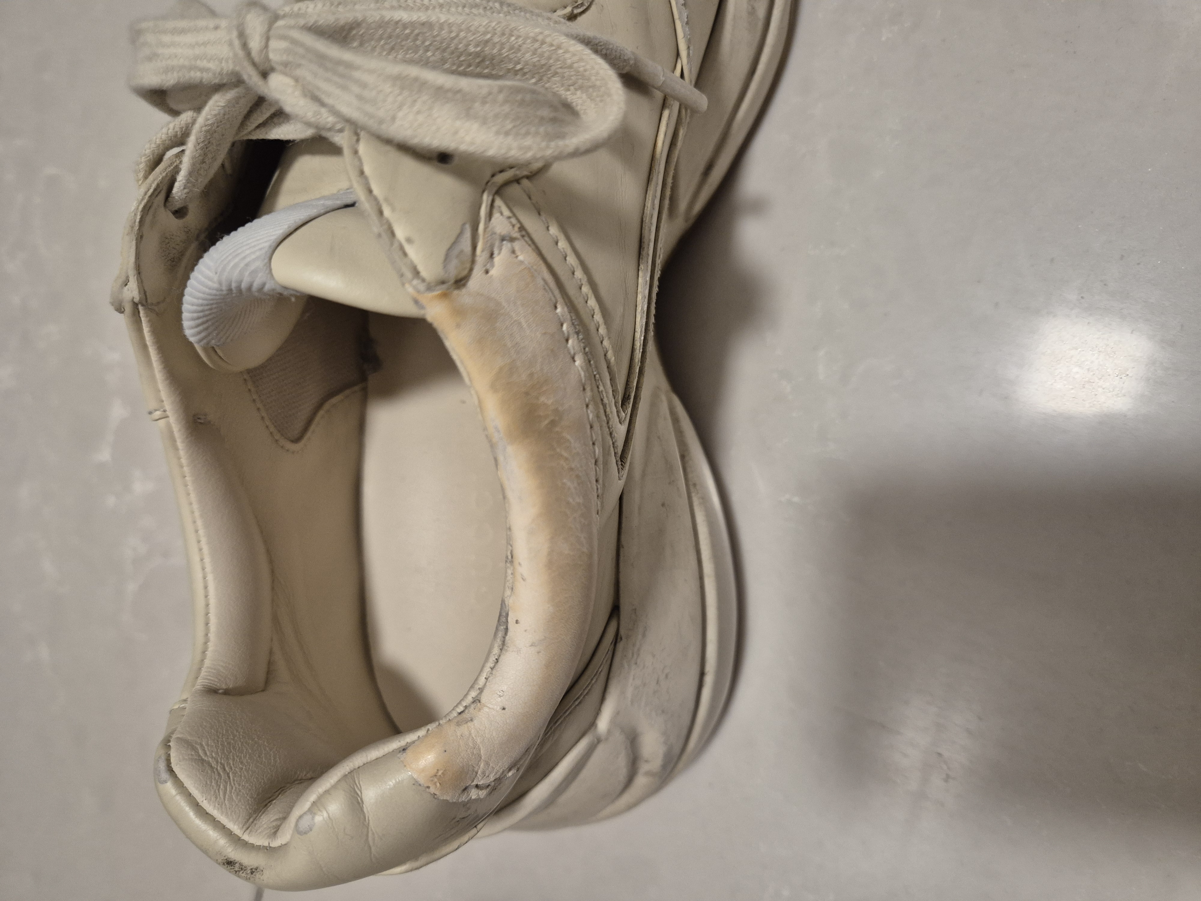 세탁 | 수선비용문의 이미지: 구찌 라이톤 수선 문의드립니다