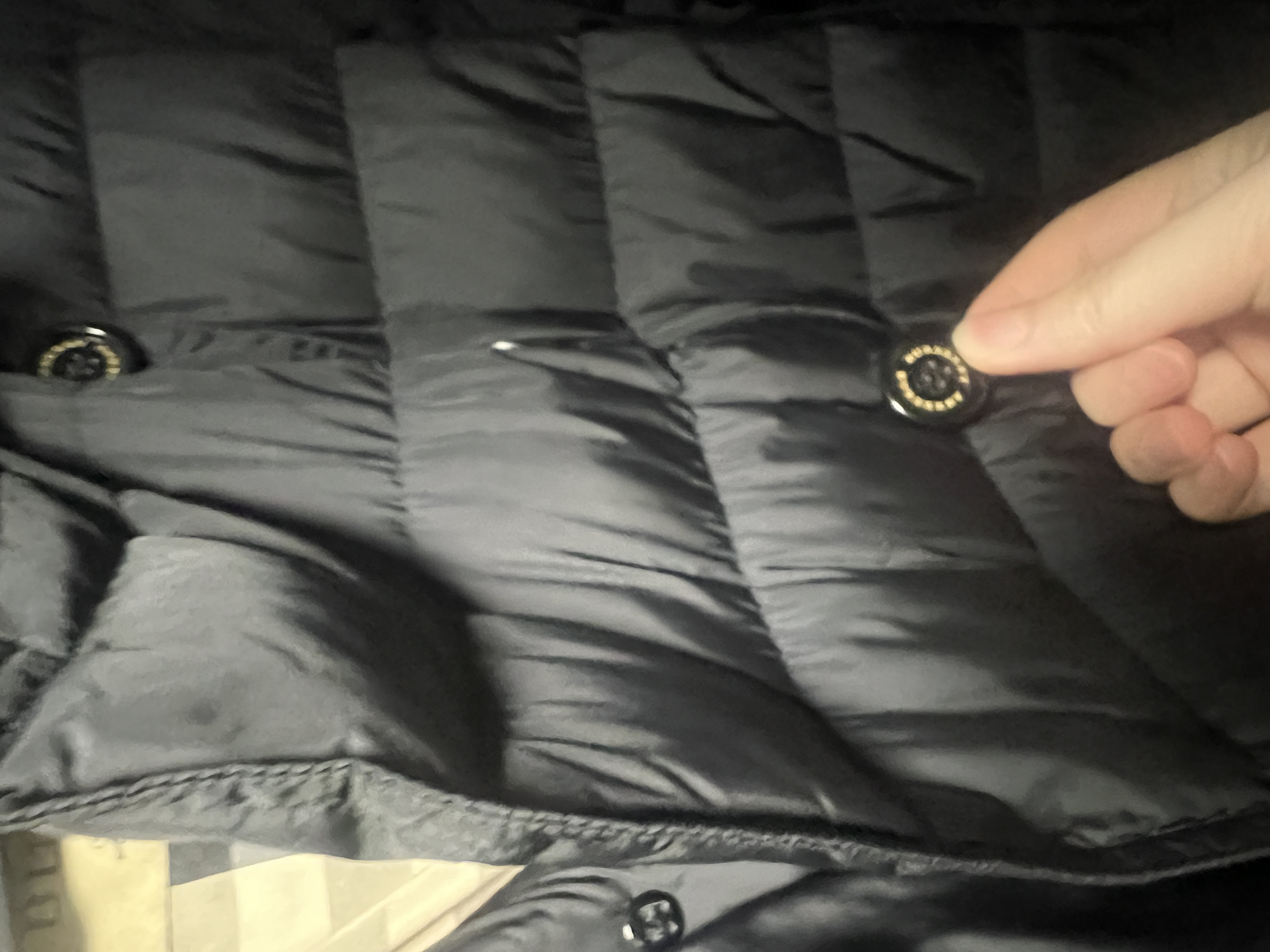 세탁 | 수선비용문의 이미지: 패딩 수선 및 세탁 문의