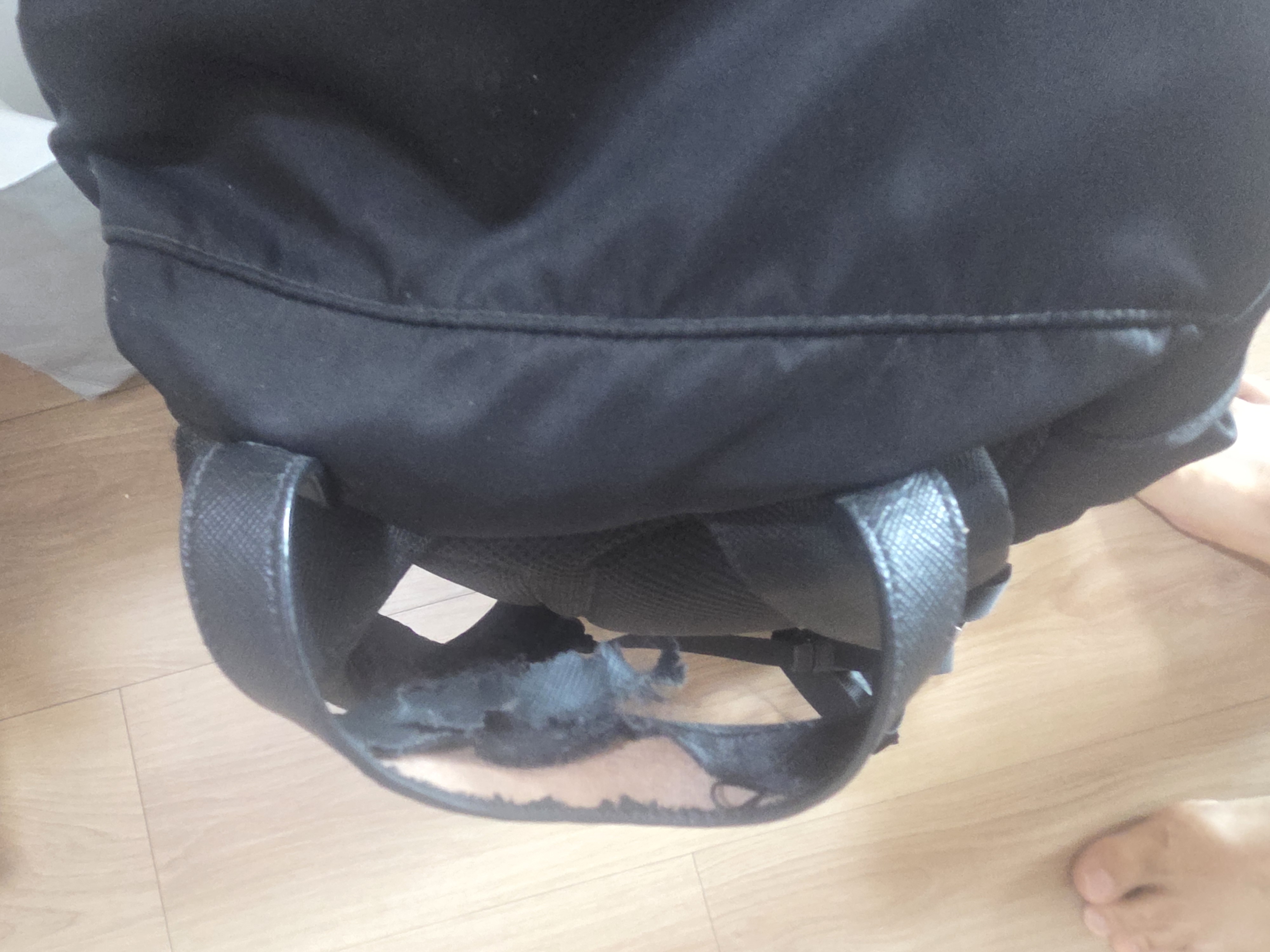 세탁 | 수선비용문의 이미지: 백팩 손잡이 교체