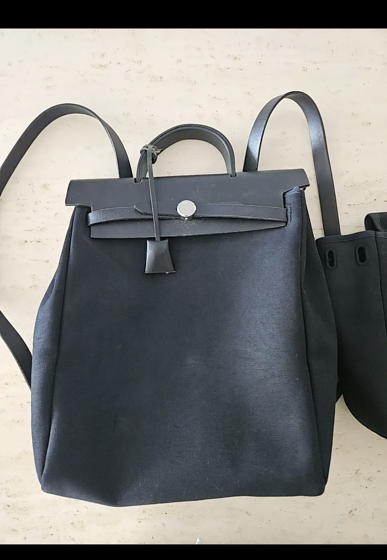 세탁 | 수선비용문의 이미지: 에르메스 에르백팩 가죽 수선