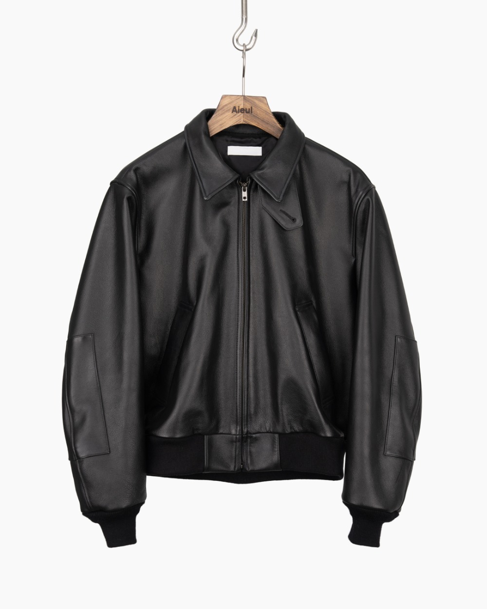 세탁 | 수선비용문의 이미지: 가죽자켓 냄새제거