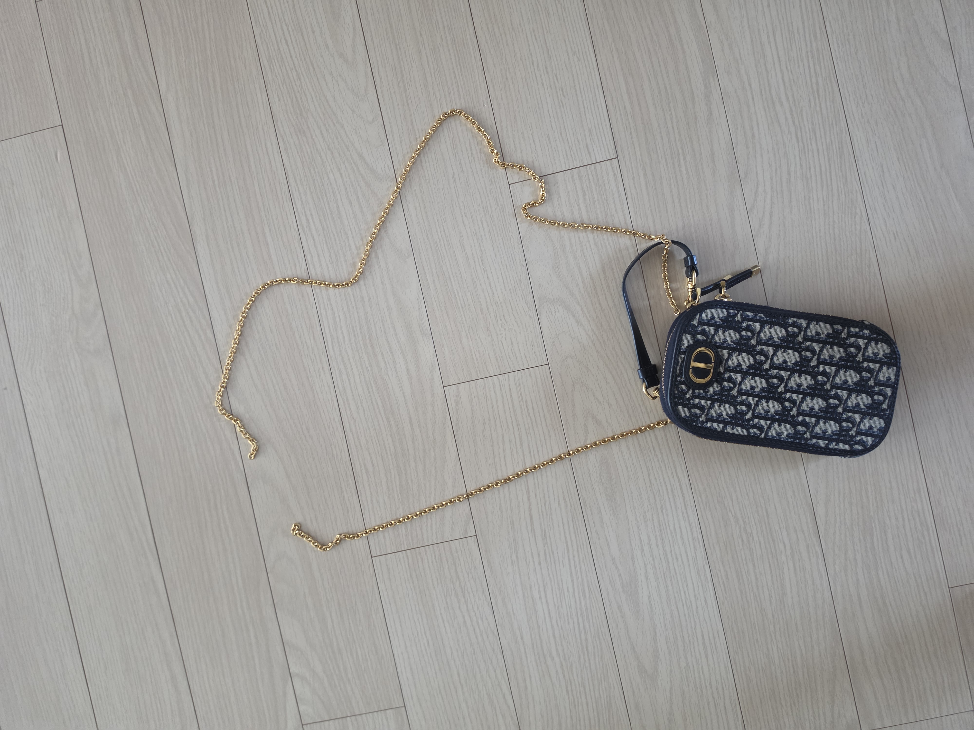 세탁 | 수선비용문의 이미지: 디올가방끈