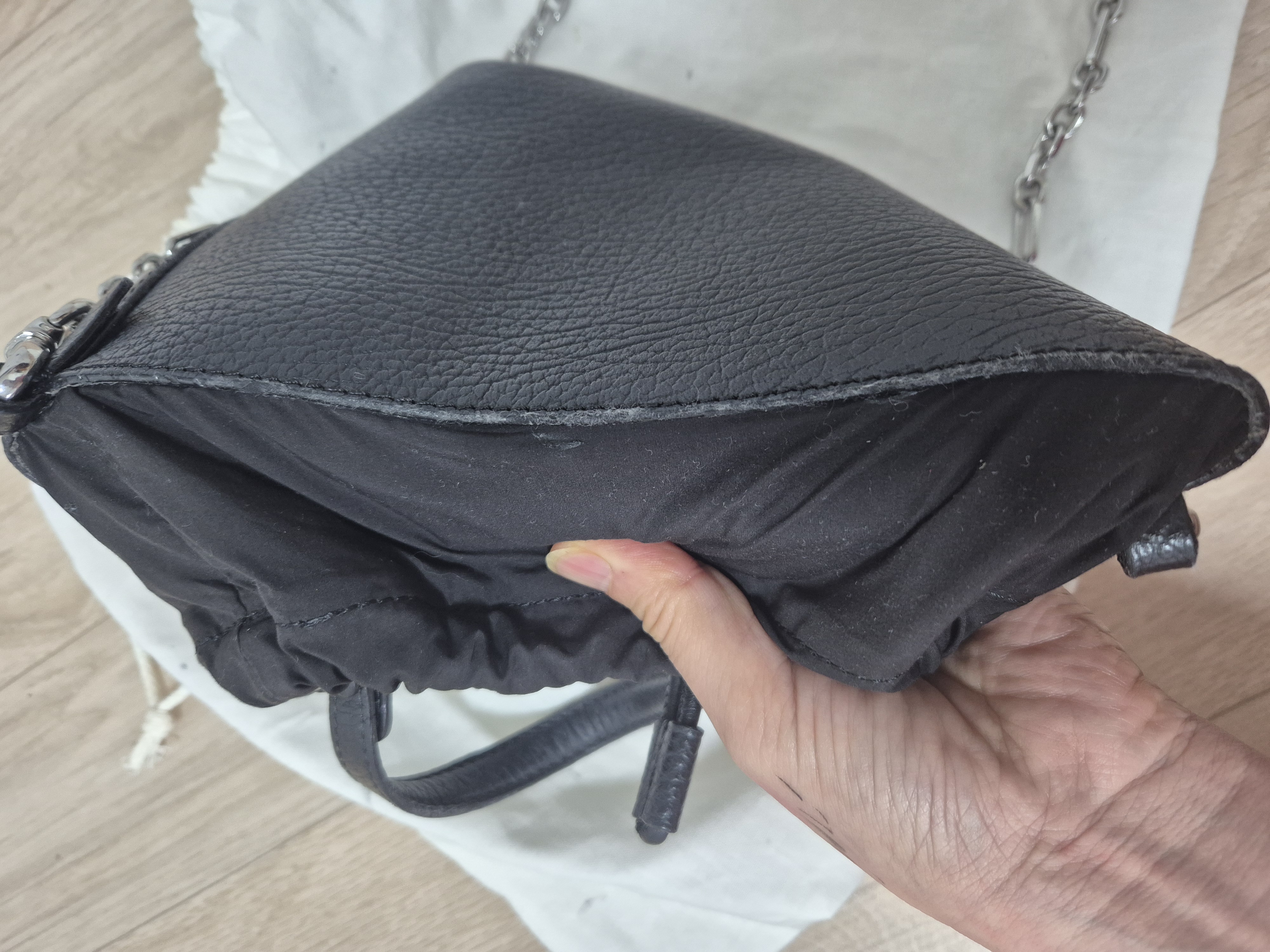 세탁 | 수선비용문의 이미지: 가방수선