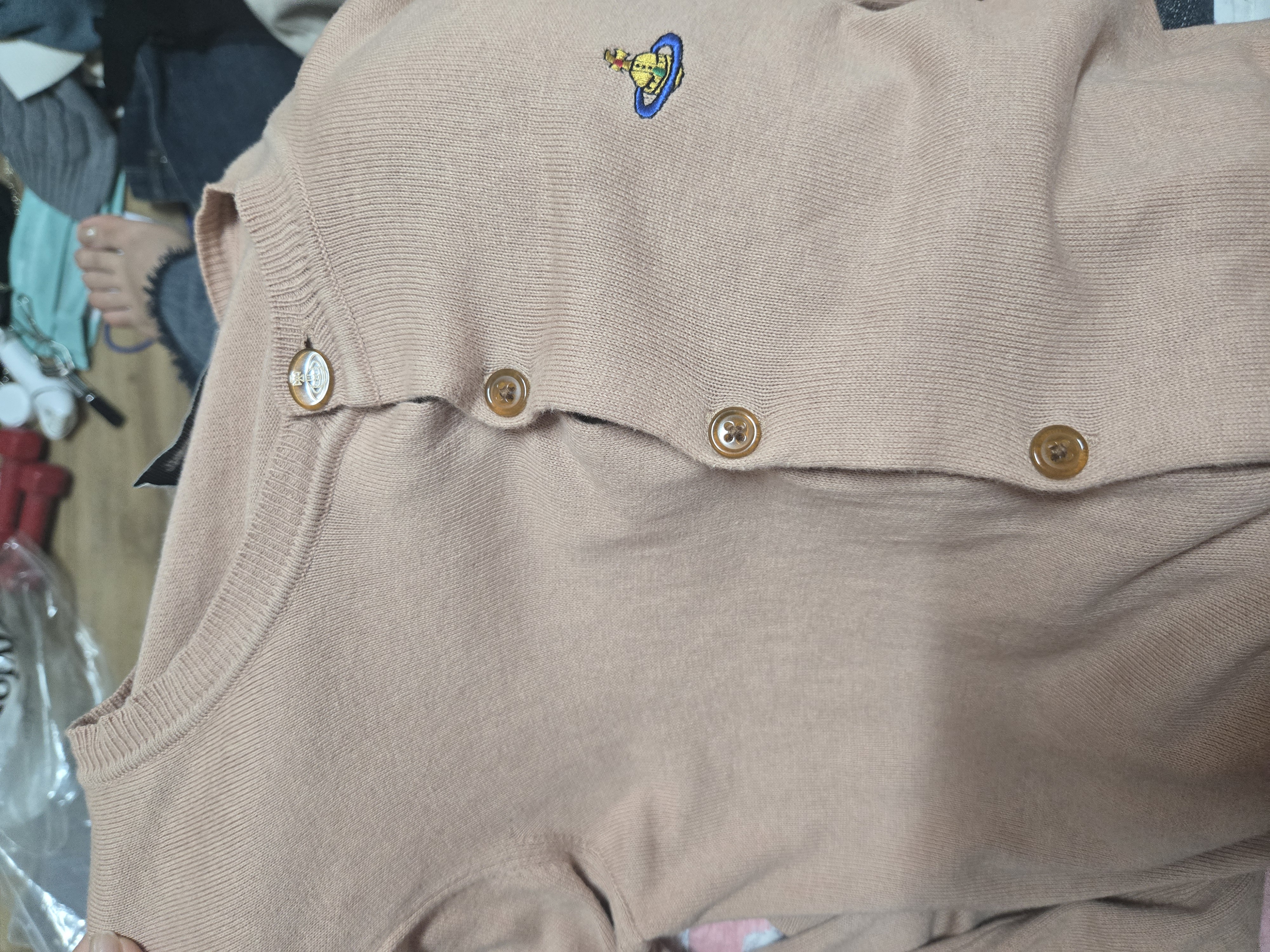 세탁 | 수선비용문의 이미지: 세탁 후 색바램