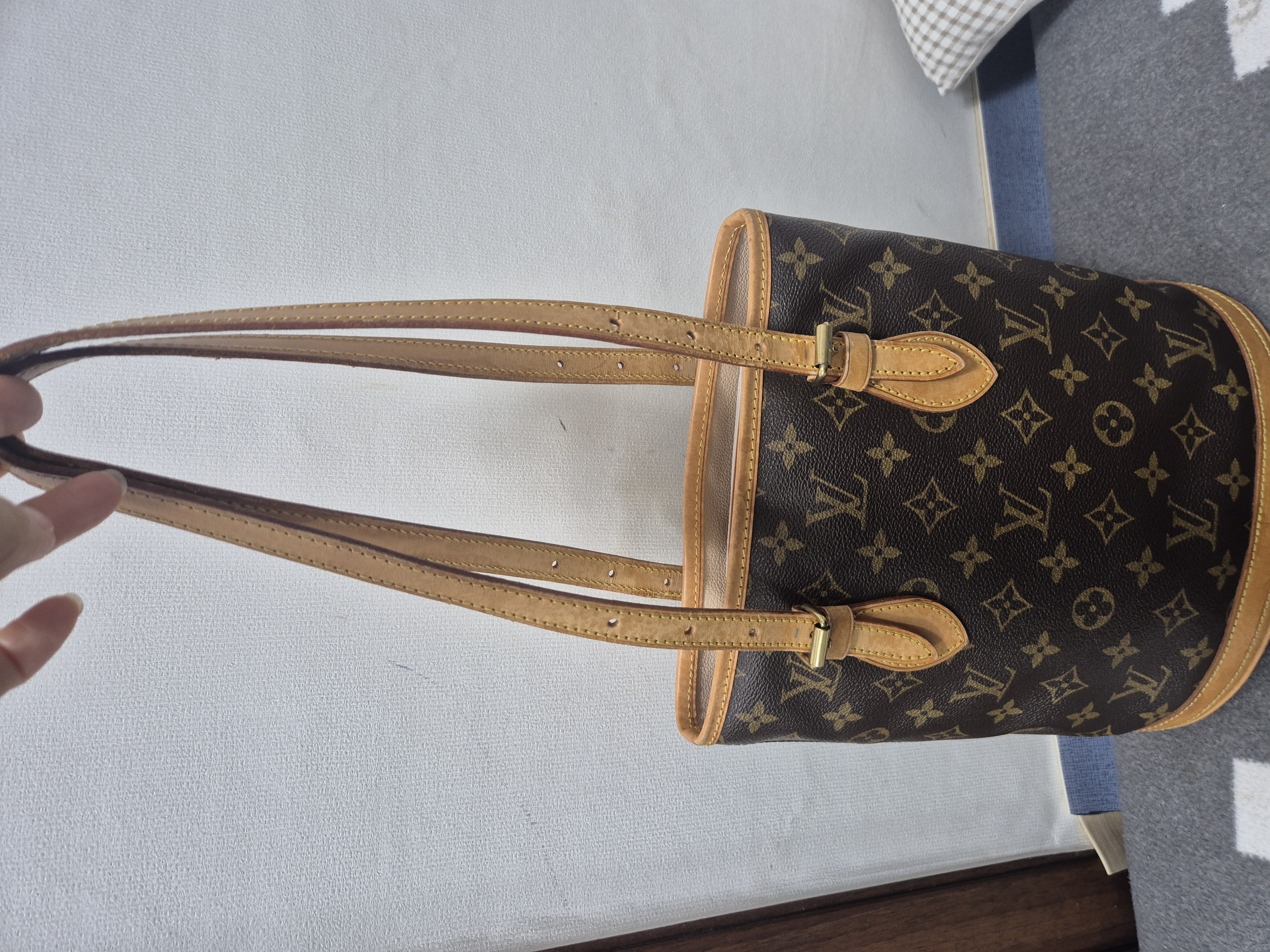 오염문의 이미지: 스트랩(?) 교체