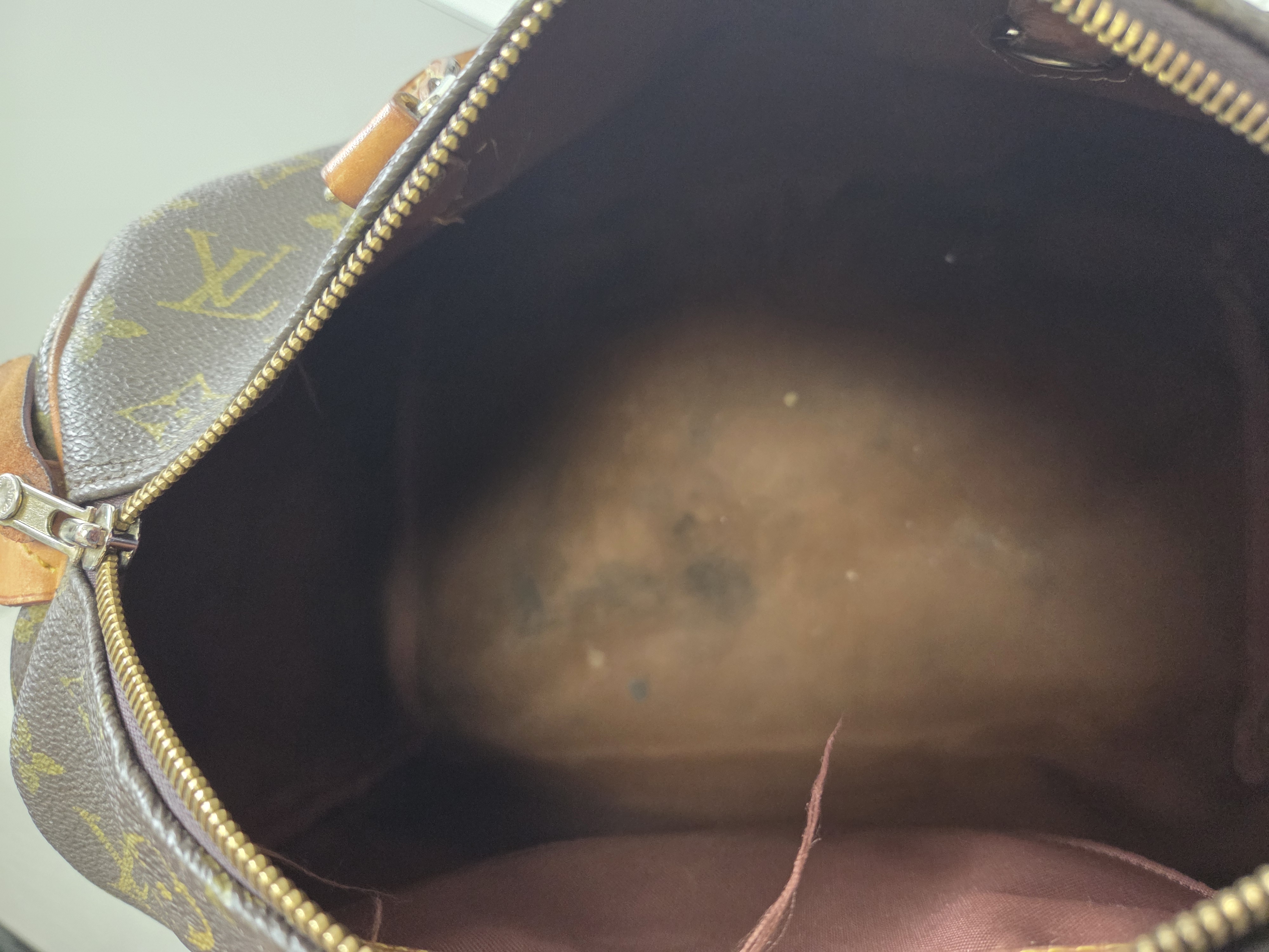 세탁 | 수선비용문의 이미지: 루이비통 스피디