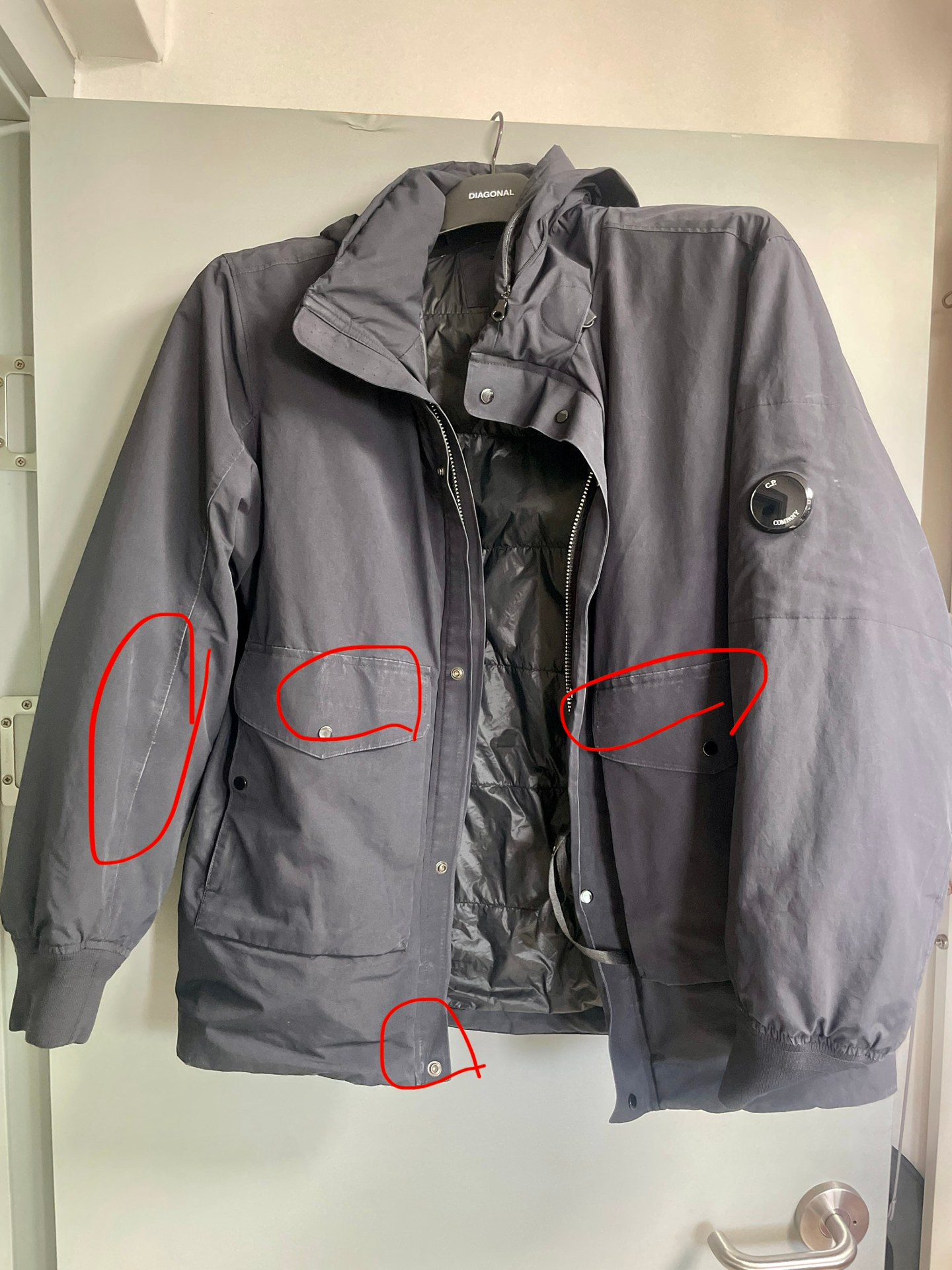 세탁 | 수선비용문의 이미지: 채딩 겉감 복원